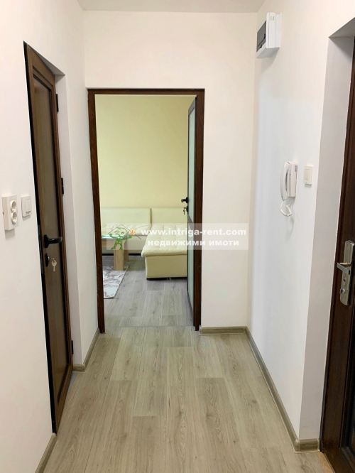 Едностаен апартамент под наем - Гарсониера, разположен в кв.Орфей на гр.Хасково.