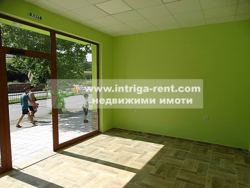 Shop for rent in a newly constructed building with ACT-16, located in the Orfey neighborhood, Haskovo.
