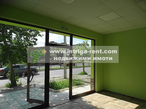 Shop for rent in a newly constructed building with ACT-16, located in the Orfey neighborhood, Haskovo.