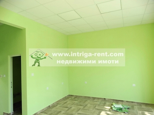 Shop for rent in a newly constructed building with ACT-16, located in the Orfey neighborhood, Haskovo.