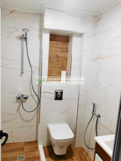 Two-room apartment for rent - NEW AND LUXURIOUS, FOR FIRST TENANTS, located in the prime city center of Haskovo.