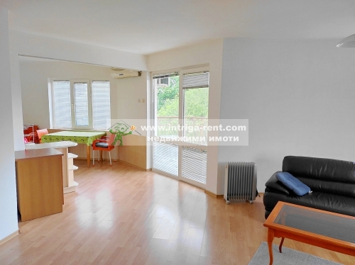 Spacious two-room monolithic apartment for rent, located in the elite Lyuben Karavelov district of the city of Haskovo.