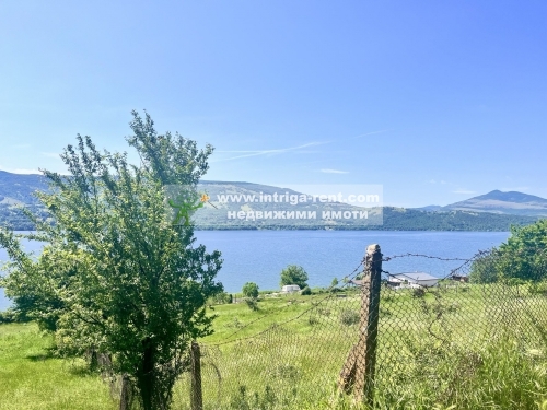 The Last Oasis: Your lakeside paradise on the Studen Kladenets Reservoir! A land plot for residential development, located in the village of Gnyazdovo, Kardzhali Province.