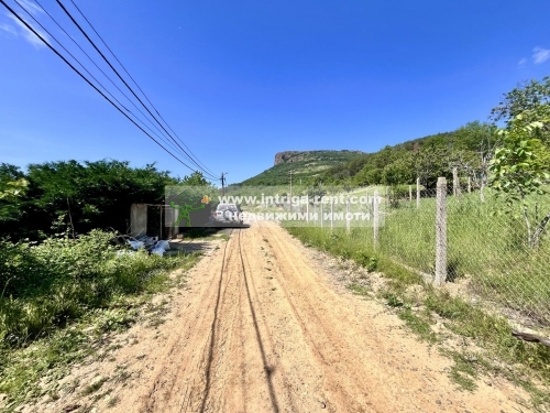 The Last Oasis: Your lakeside paradise on the Studen Kladenets Reservoir! A land plot for residential development, located in the village of Gnyazdovo, Kardzhali Province.