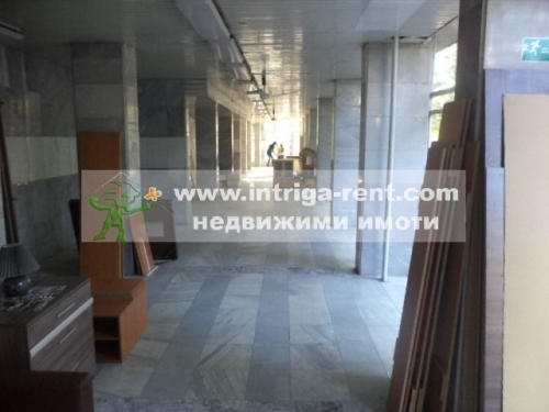 Commercial property - industrial goods shop for rent in the very center of Haskovo.