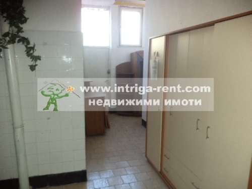 Commercial property - industrial goods shop for rent in the very center of Haskovo.