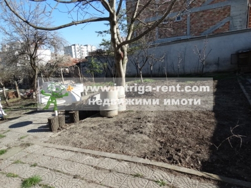 Two-story, detached, substantial family house, garage and yard in the Badema neighborhood, Haskovo.