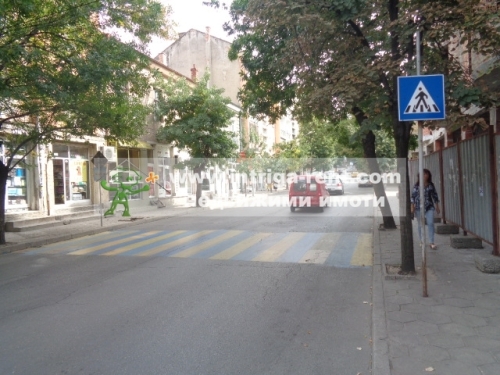 Commercial premises - Industrial goods shop for rent, central area of the city of Haskovo.